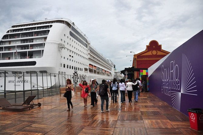 private-transfer-airport-to-cruise-terminal-with-sightseeing