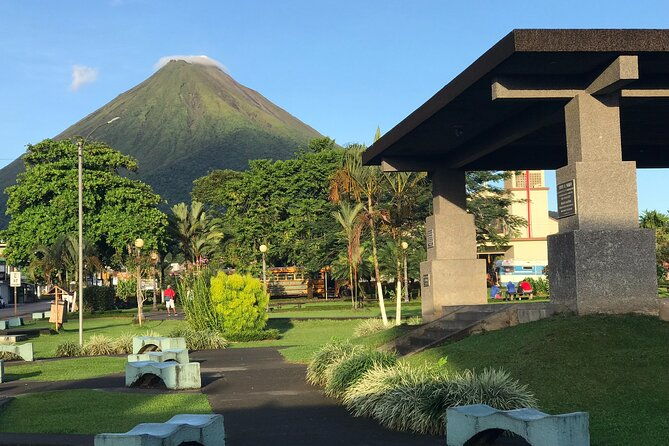 private-transfer-arenal-la-fortuna-town-to-san-jose-airport-sjo