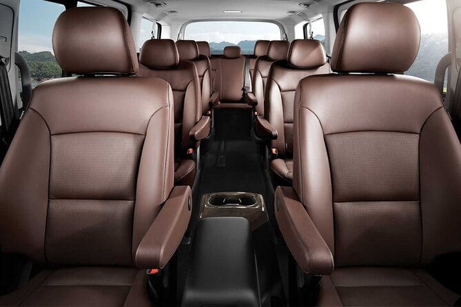 private-transfer-bariloche-airport-brc-to-bariloche-or-villa-la-angostura-by-van