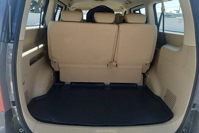 private-transfer-bariloche-airport-brc-to-bariloche-or-villa-la-angostura-by-van