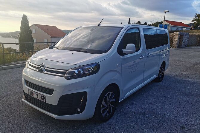 private-transfer-by-8-seats-van-from-and-to-dubrovnik-airport