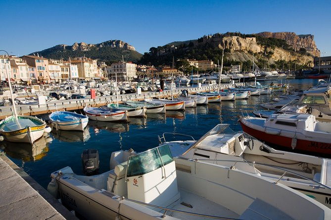 private-transfer-by-car-marseille-airport-to-from-cassis-la-ciotat