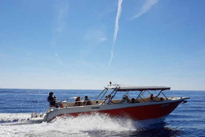private-transfer-by-speedboat-from-split-airport-to-hvar