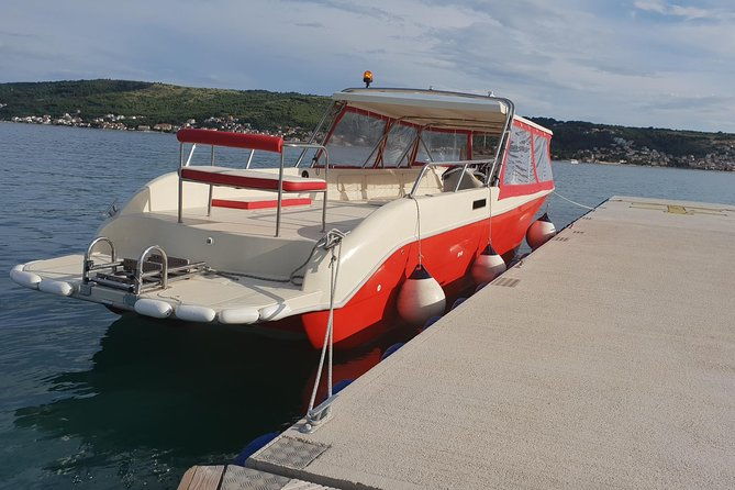 private-transfer-by-speedboat-from-split-airport-to-hvar
