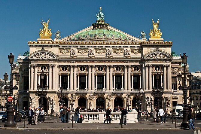 private-transfer-disneyland-park-or-hotel-to-paris-by-luxury-van