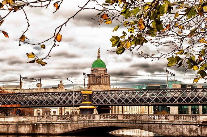 private-transfer-dublin-airport-dub-to-dublin-in-luxury-van-2