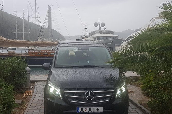 private-transfer-dubrovnik-airport-to-dubrovnik-aci-marina-in-komolac-2