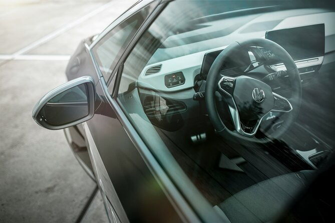 private-transfer-from-airport-podgorica-and-city-to-kotor-2
