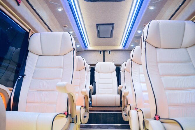 private-transfer-from-airport-to-santorini-hotels