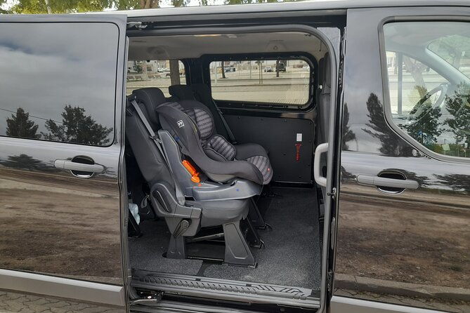 private-transfer-from-algarve-to-sevilha-by-8-seats-minibus
