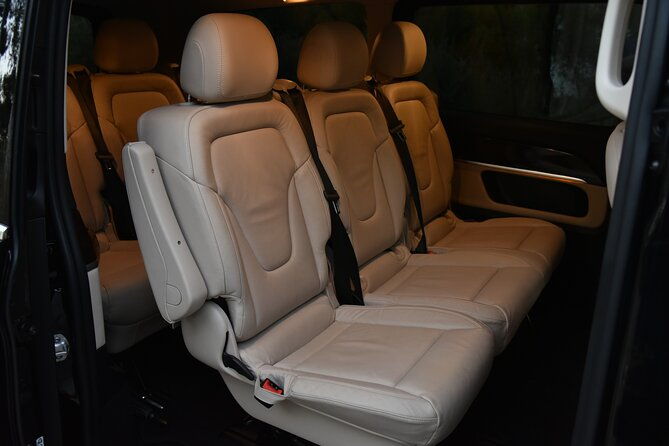 private-transfer-from-athens-airport-to-athens-city-center-3