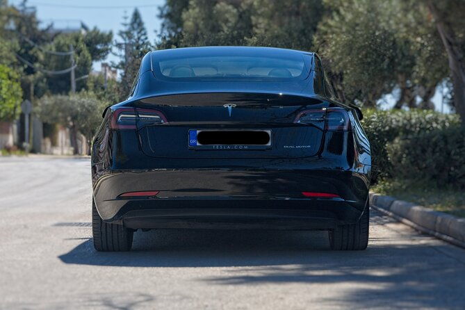 private-transfer-from-athens-city-to-athens-airport-with-tesla