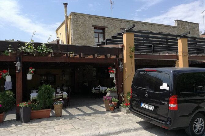 private-transfer-from-athens-piraeus-airport-to-galatas-poro-or-vice-versa