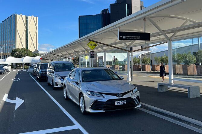 Private Transfer From Auckland Airport To Matamata - What to Expect from the Transfer