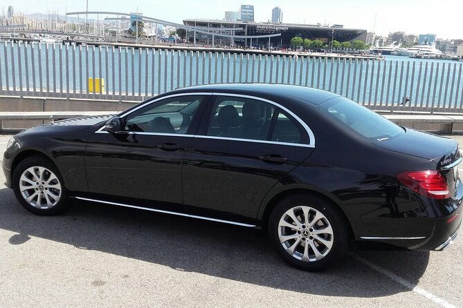 private-transfer-from-barcelona-city-to-the-port-or-vice-versa
