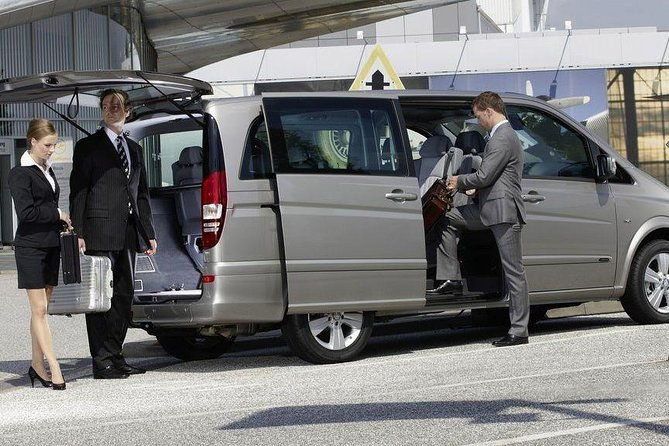 private-transfer-from-brussels-airport-to-bruges-by-business-car