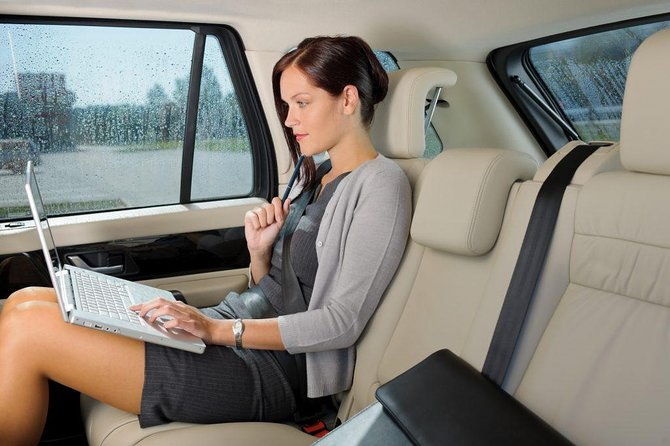 private-transfer-from-charles-de-gaulle-airport-to-paris-premium-service