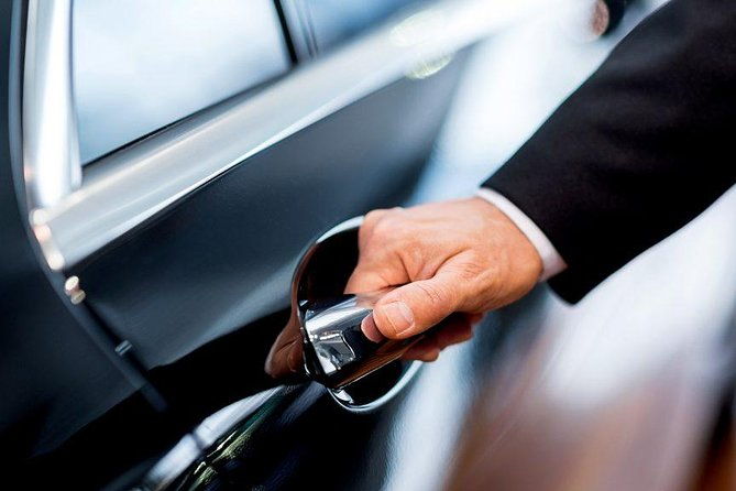 private-transfer-from-charles-de-gaulle-airport-to-paris-premium-service