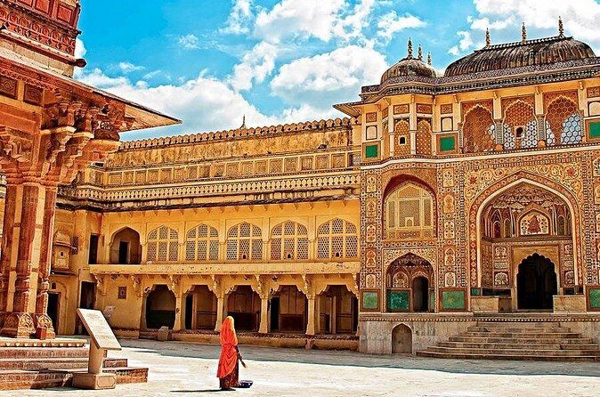 Private Transfer from Devi Ahilya Bai Holkar (IDR) Airport to Indore - FAQ