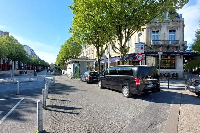 private-transfer-from-disneyland-paris-to-cdg-or-ory-airport-2