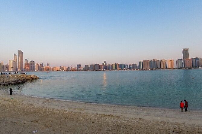 Private Transfer from Dubai to Abu Dhabi - The Vehicle Experience: Comfort and Practicality