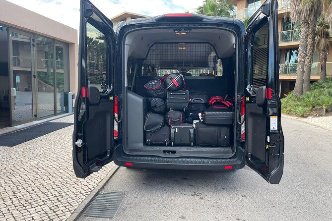 private-transfer-from-faro-airport-to-pine-cliffs-hotel-4-8-pax