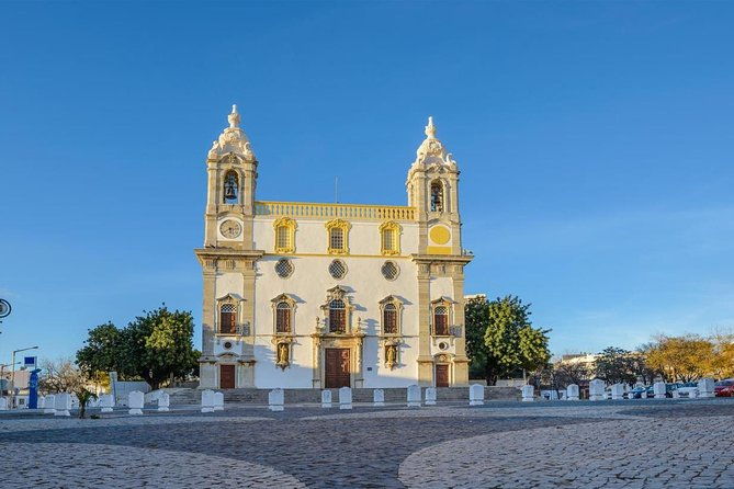 private-transfer-from-faro-fao-airport-to-hotel-da-rocha