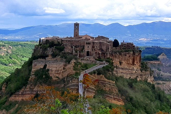 private-transfer-from-florence-to-rome-with-stops-in-orvieto-civita-bagnoregio