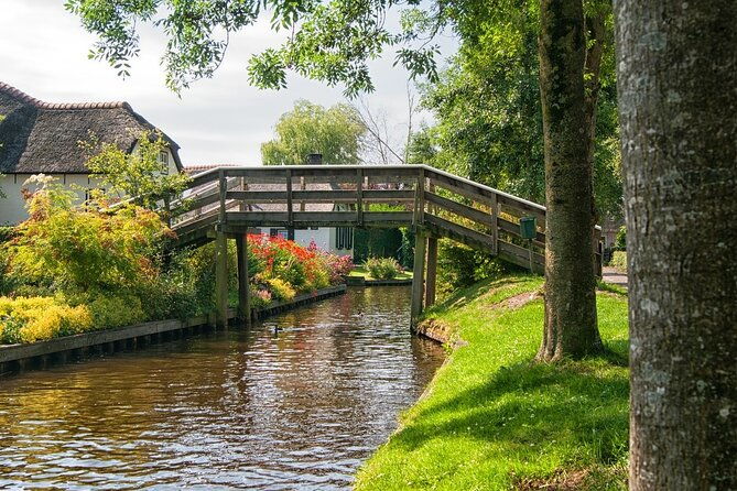 private-transfer-from-giethoorn-to-amsterdam