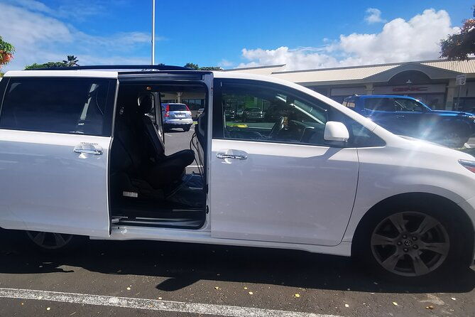 private-transfer-from-hotels-in-waikoloa-waimea-to-kona-international-airport-2