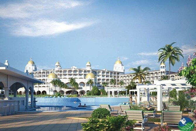 private-transfer-from-liberia-airport-to-hotel-riu-guanacaste-and-riu-palace