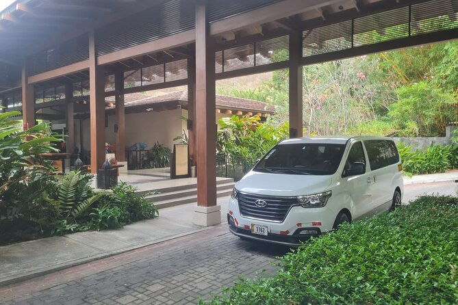 private-transfer-from-liberia-airport-to-westin-conchal