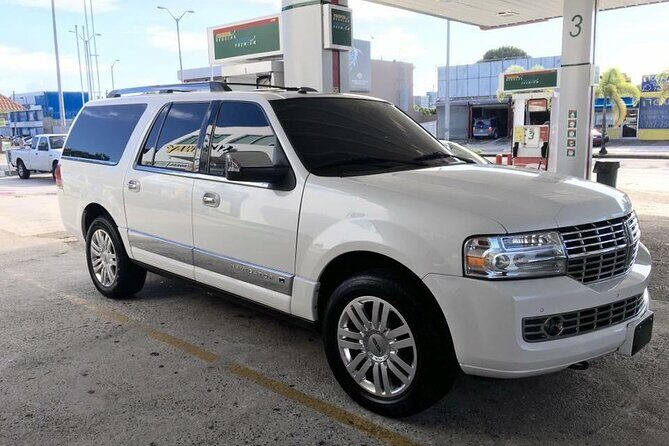 Private Transfer from Momi hotels to Lautoka Cruise Port - The Sum Up