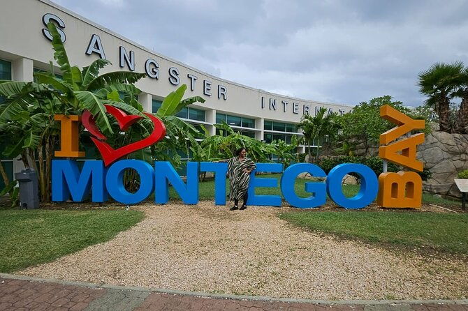private-transfer-from-montego-bay-airport-to-hotels-in-montegobay