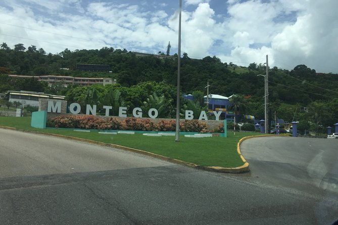 private-transfer-from-montego-bay-airport-to-ocho-rios-2