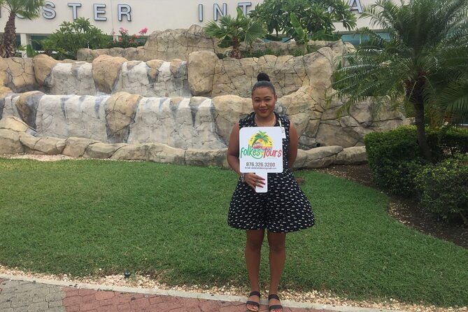 private-transfer-from-montego-bay-airport-to-ocho-rios-2