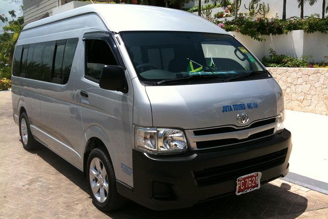 private-transfer-from-montego-bay-airport-to-ocho-rios