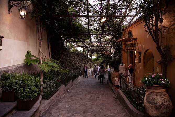 private-transfer-from-naples-to-positano-or-vice-versa