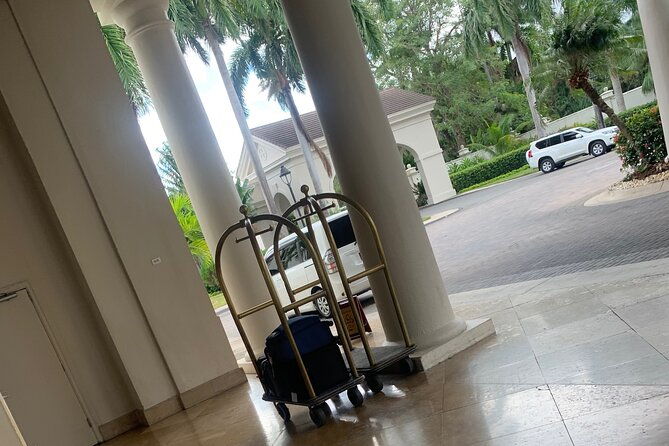 private-transfer-from-or-to-airport-to-bahia-principe