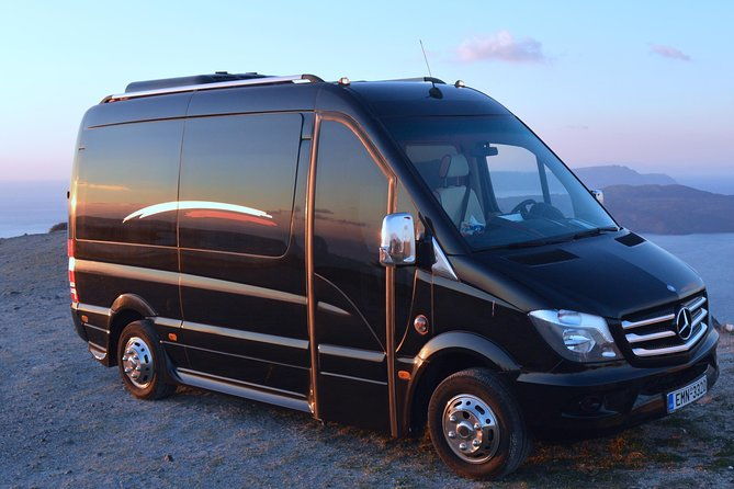 private-transfer-from-or-to-santorini-airport-port-hotel