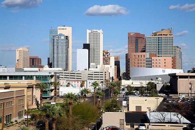 private-transfer-from-phoenix-to-sky-harbor-airport-phx-in-luxury-van