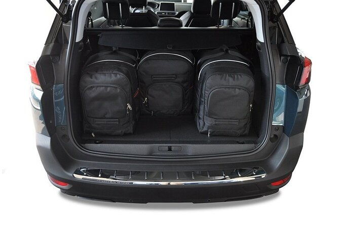 private-transfer-from-pointe-a-pitre-airport-to-deshaies-or-trois-riviers-by-suv