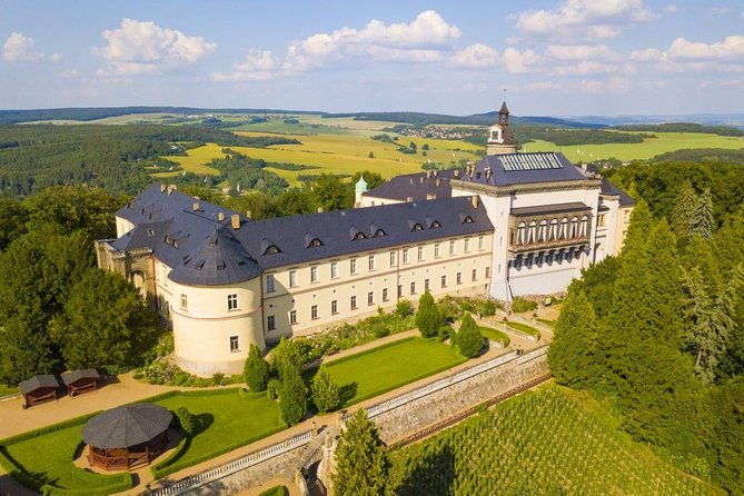 private-transfer-from-prague-to-nuremberg-with-2h-of-sightseeing