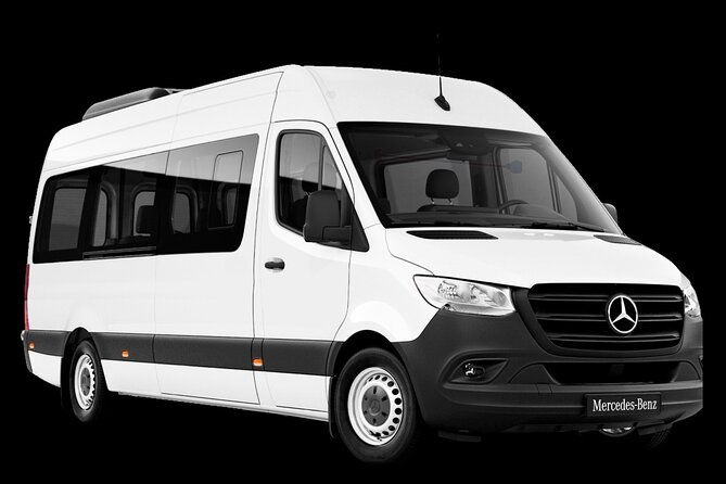 private-transfer-from-rafael-nunez-airport-to-your-hotel
