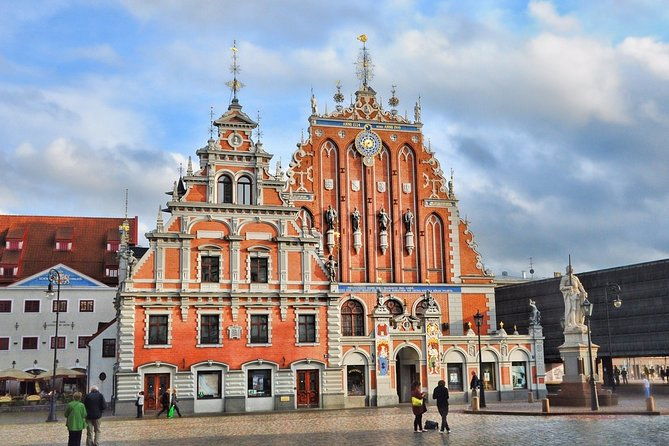 private-transfer-from-riga-airport-to-riga-city-center