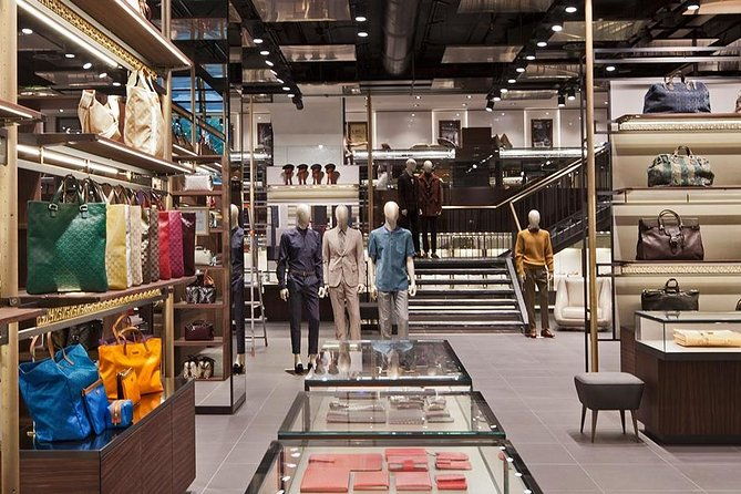 private-transfer-from-rome-to-florence-with-3-hours-stop-in-the-mall-lux-outlet