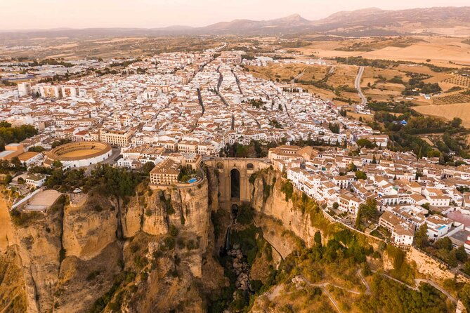 private-transfer-from-sevilla-to-granada-stopping-in-ronda