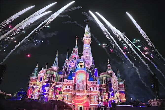 Private Transfer from Shanghai Hongqiao Railway Station to City Center - Vehicle Options & Group Size