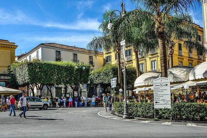 private-transfer-from-sorrento-or-amalfi-coast-to-naples-or-vice-versa