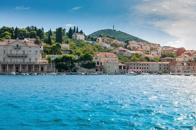 private-transfer-from-split-to-dubrovnik-with-2h-sightseeing-stop-in-ston